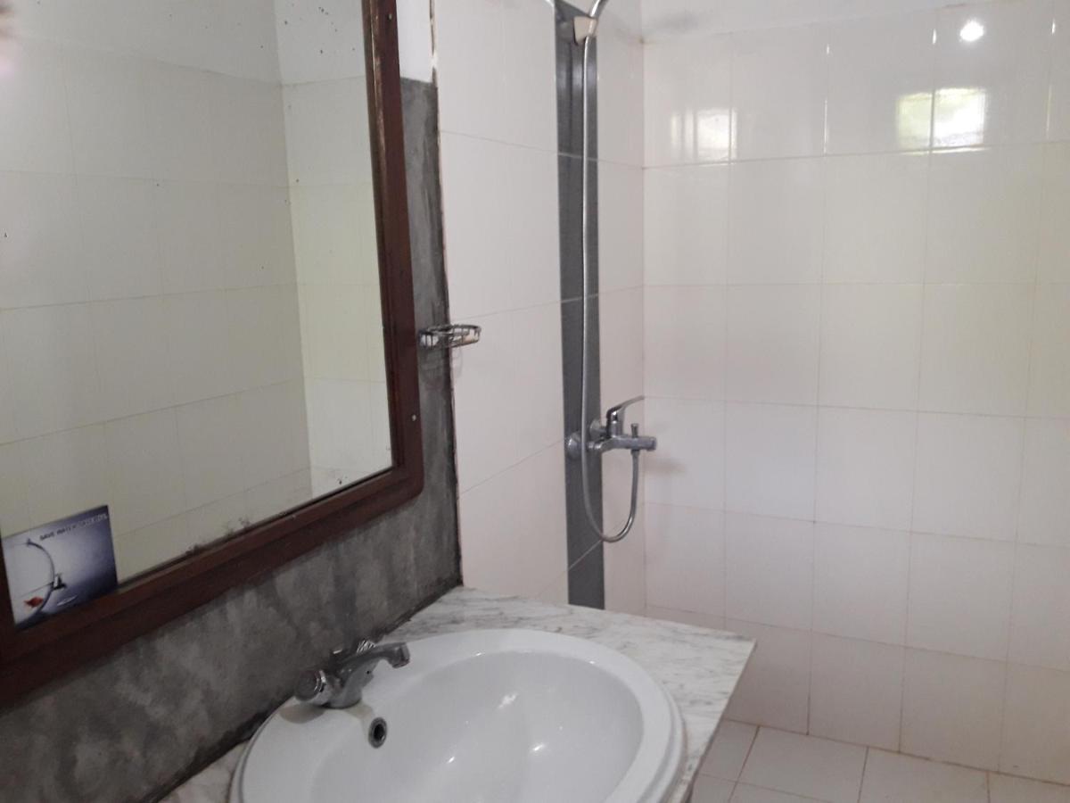 Sea Front Hikkaduwa Apartment Exterior photo